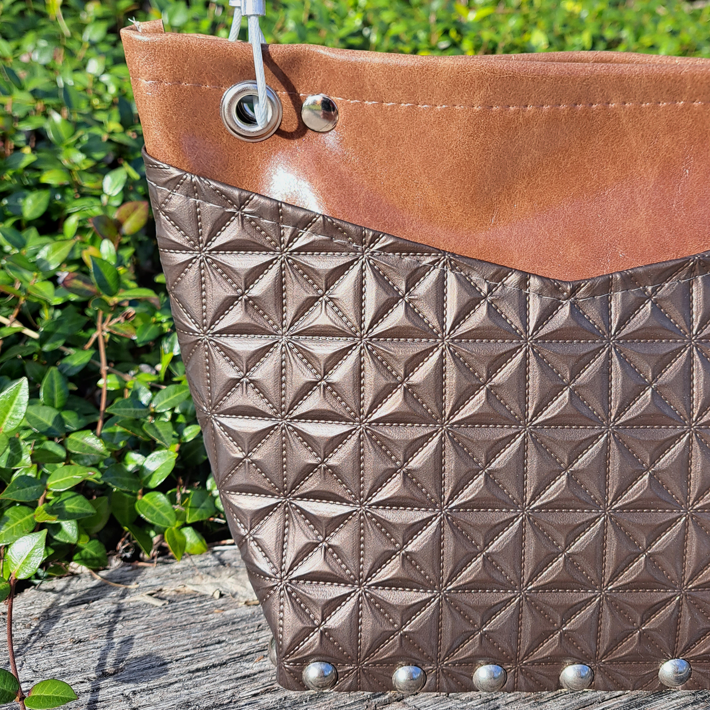 Traveler Purse (Small)-Brown Pyramid