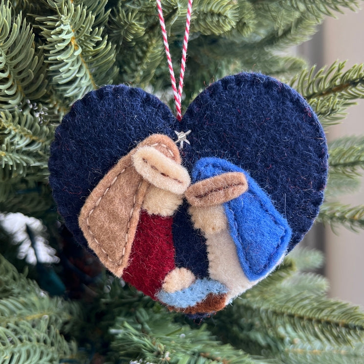 Wool Ornaments-Heart Nativity