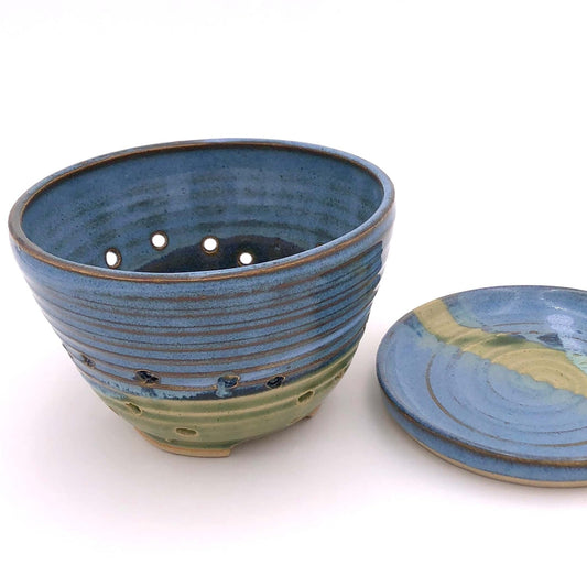 Berry Bowl with Colander