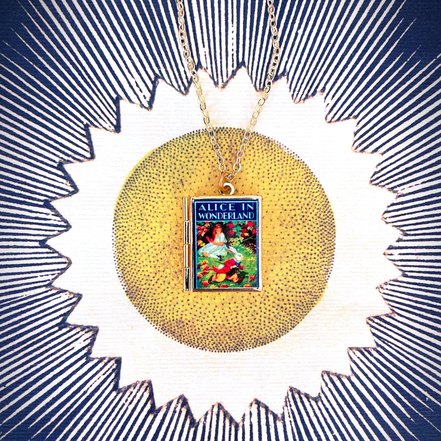 Book Locket-Alice In Wonderland