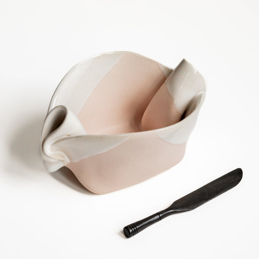 Pinch Pot with Spreader