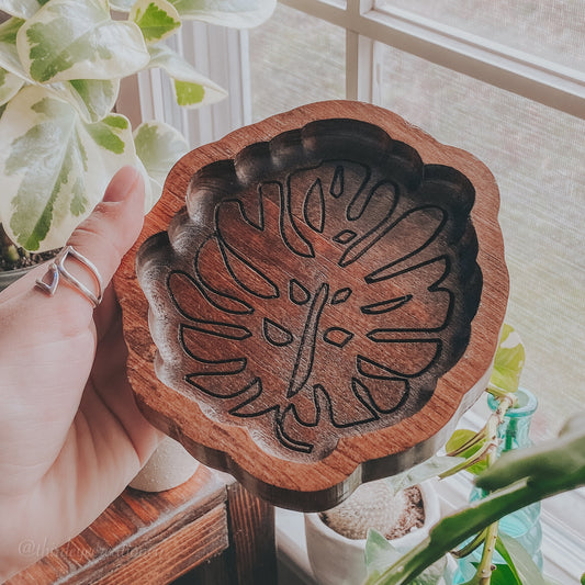 Monstera Leaf Wood Tray