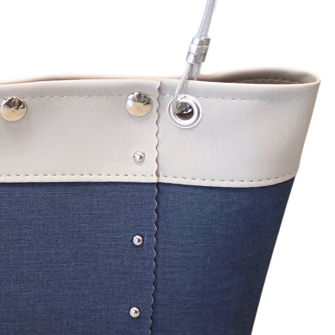 Runway Medium Purse-White Navy