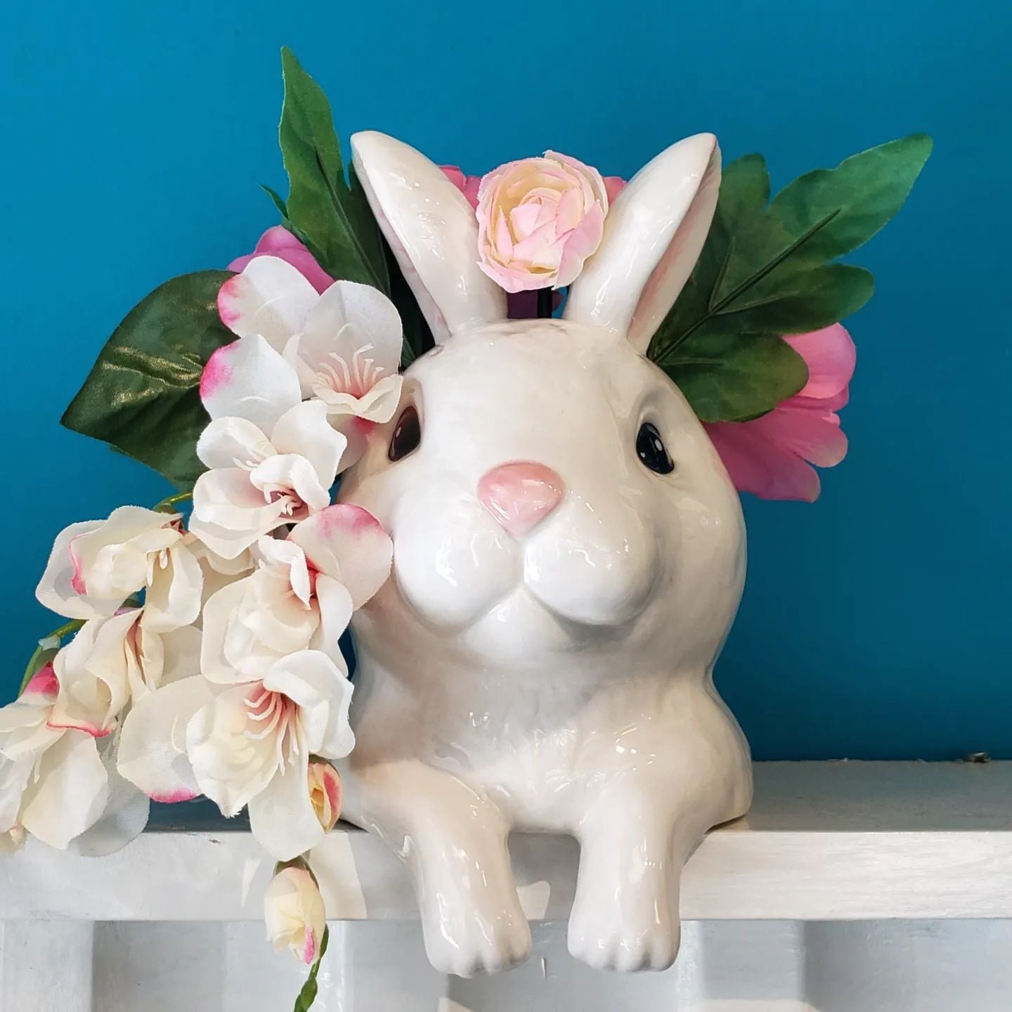 Rabbit Wall/Table Vase-White