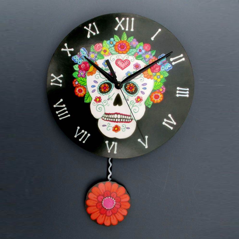 Skull Pendulum Clock